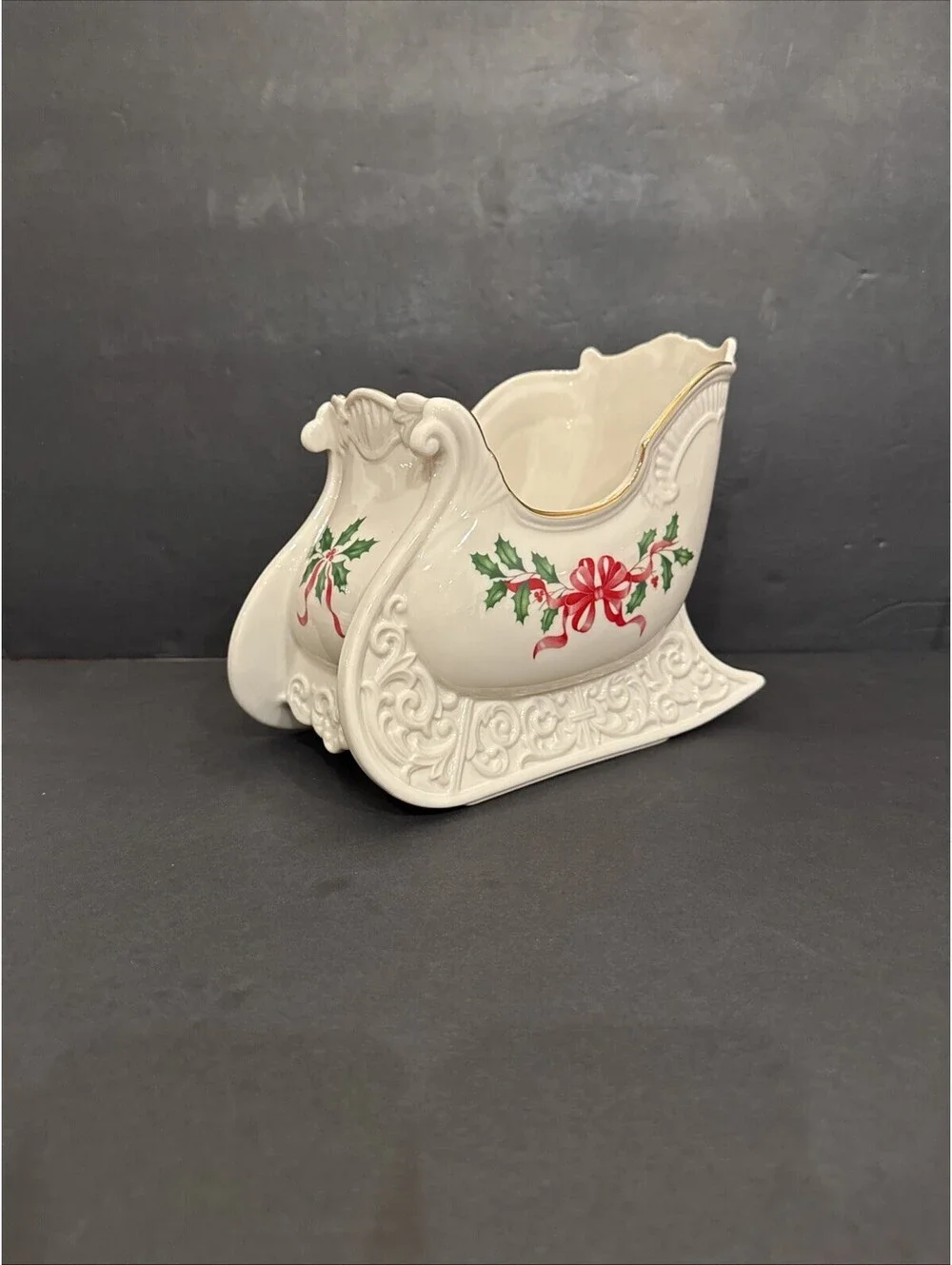 Lenox Holiday Collection Sleigh Holly Berries Gold Trim 8 3/4” L X 5” W X 7” H